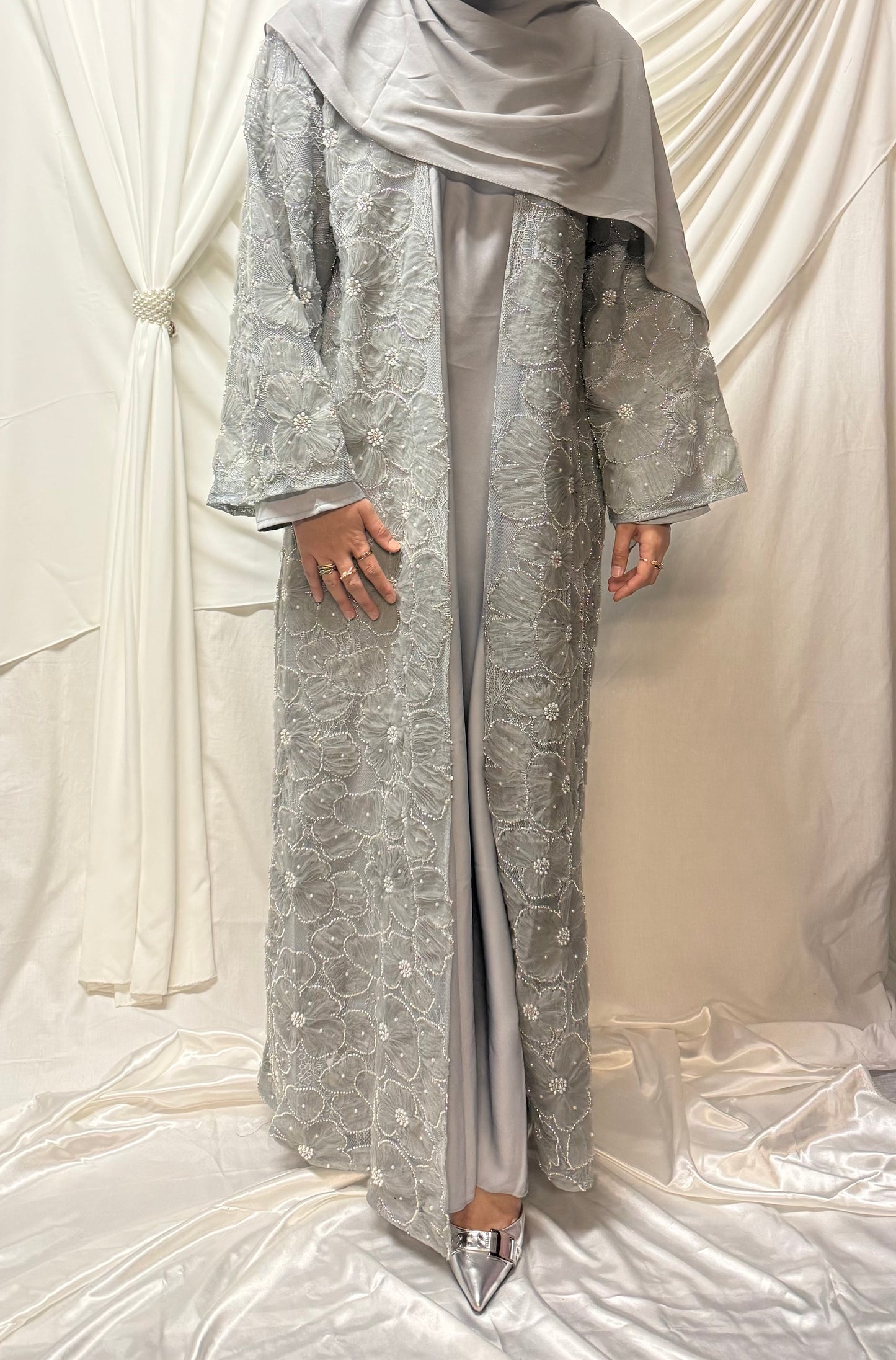 3D Floral Tulle Abaya - Grey